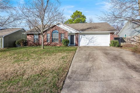Photo of 3374 Cornell Drive, Fayetteville, AR 72704 (MLS # 1332366)