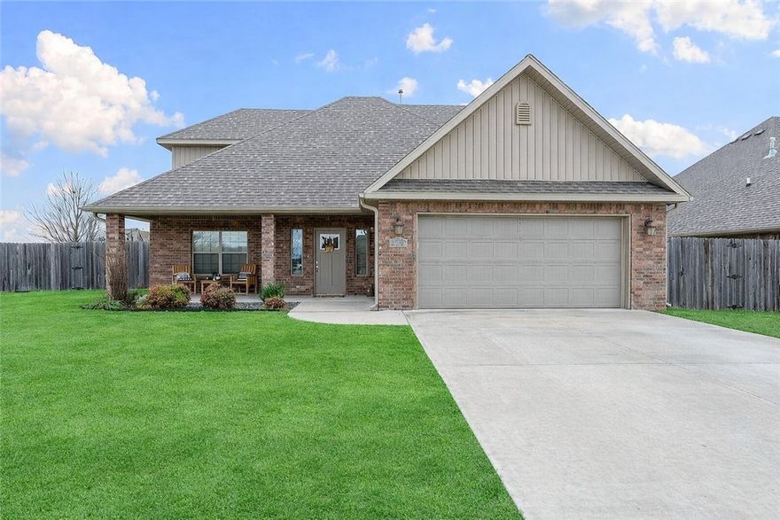 Welcome to 4290 Sussex Cove, a beautifully maintained 4-bedroom, 2.5-bath home offering 2,200 sq ft of comfortable, modern living in the highly sought-after Legendary Subdivision. This home sits on a generous 0.27-acre corner lot, providing extra space, and privacy.Inside, you’ll find spacious bedrooms, an inviting layout, and quality finishes throughout, including stainless steel appliances and granite countertops. Enjoy outdoor living with a large covered front porch, a covered back patio, a fully fenced backyard, and a storage shed for added convenience.
Residents of this exceptional community enjoy access to a neighborhood pool. The home is ideally located near schools and parks, and just minutes from Highway 112 and the 612 bypass, offering quick access to all of Northwest Arkansas! Don’t miss your chance to call this one home!