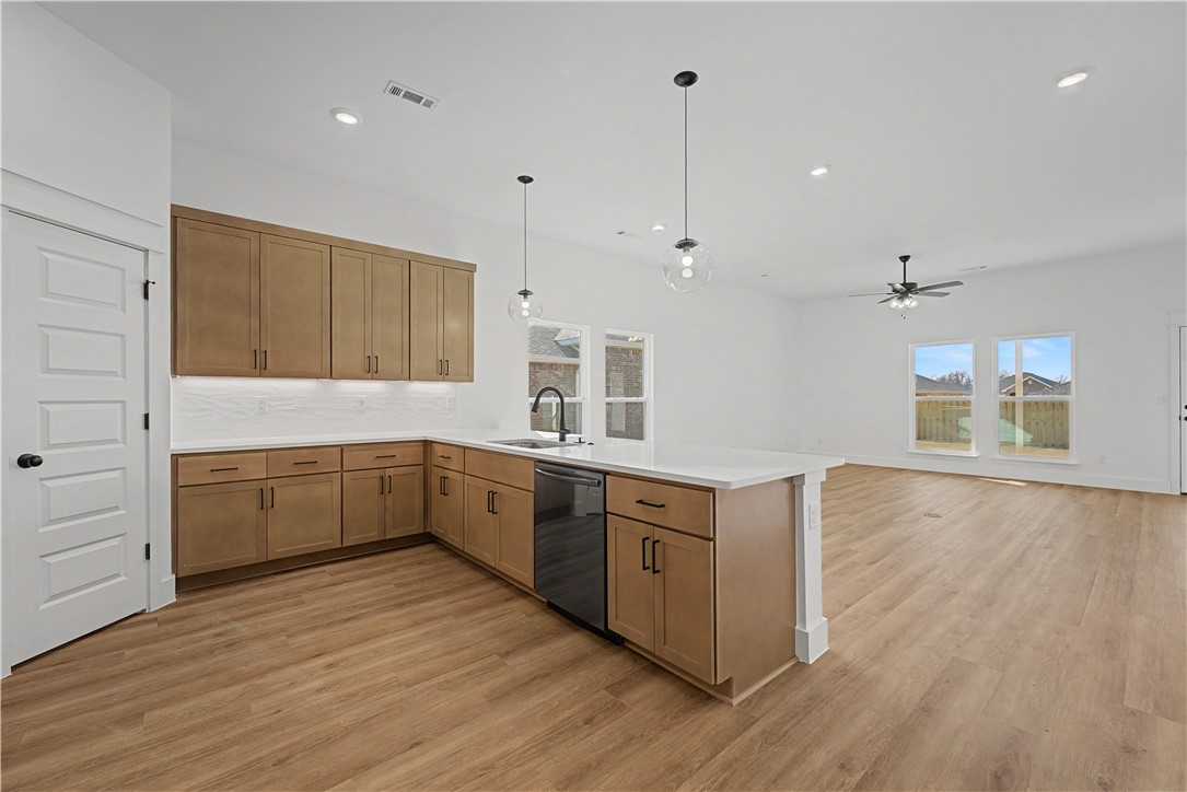 Magnolia Landing - Residential