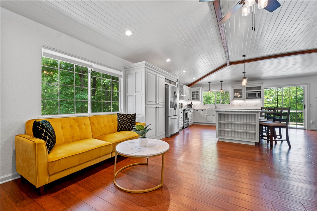 Brittany Sub Bvv - Residential