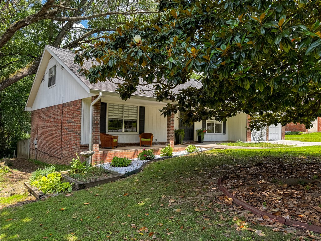 High Chaparral III - Residential