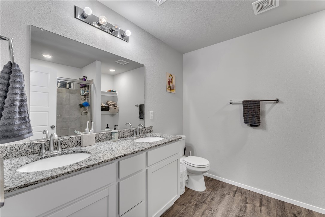 Creekside Meadows - Residential