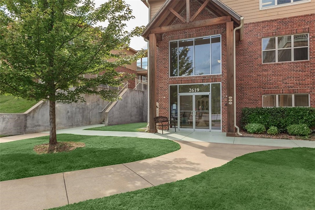 Agent Owned. The Village at Scull Creek is a 54-unit apartment community located in Fayetteville, Arkansas. The property was built in 2007 under the Section 42 Low Income Housing Tax Credit (LIHTC) program and using an ADFA HOME loan. The property offers one- and two-bedroom floor plans with an average size of 967 square feet on a 5.25-acre site (10.3 units/acre). Built on a hillside within easy reach of the beautiful Scull Creek Trail, the Village at Scull Creek is a highly accessible community convenient to Fayetteville’s many amenities.