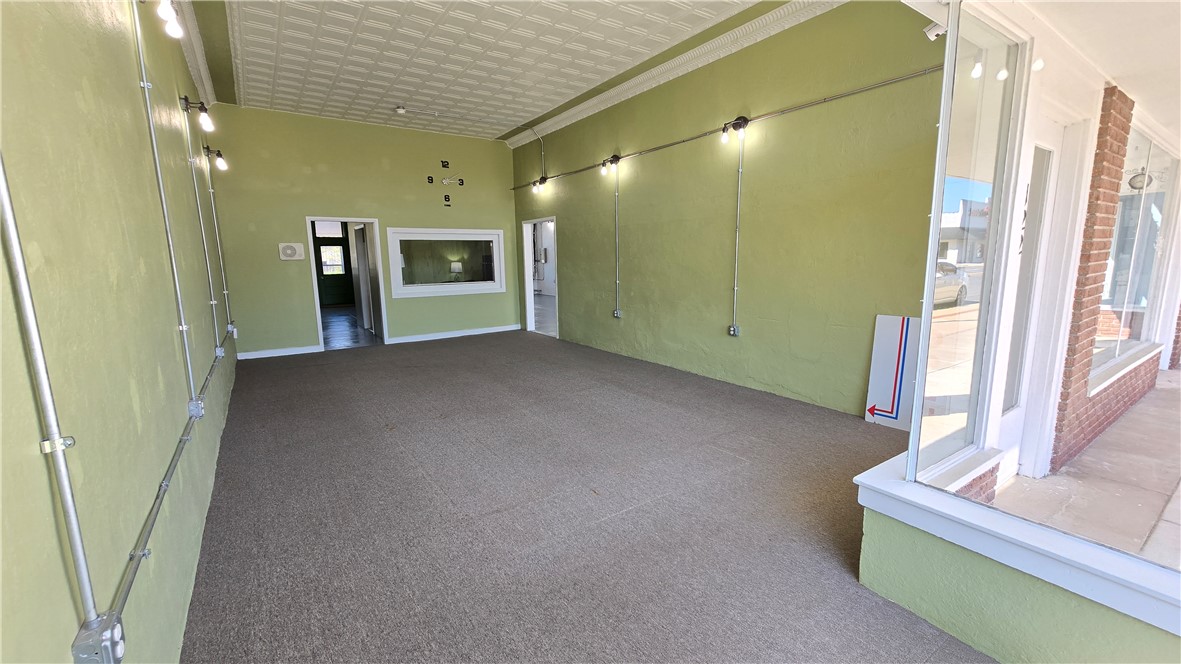 Gentry Orig Gentry - Commercial Lease