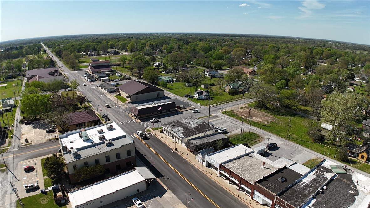 Gentry Orig Gentry - Commercial Lease