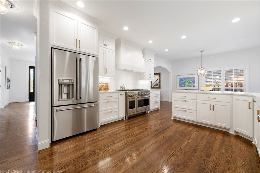 A must see jaw-dropping remodel on one of Shadow Valley’s original homes. The main level of this 4100sqft, 4brdm, 3 1/2 bath, 3 car garage home has been completely redone w/ an all-new kitchen, office, dining room, living area, butlers pantry & powder bath featuring new cabinetry, as well as, high-end appliances, lighting, wallpaper and much more. All 4 bdmrs upstairs allow the master bdrm to have a gorgeous view of the golf course & lake staring out the wall of windows and the fully remodeled master bathroom is equally as gorgeous. If the main home isn’t enough, step down into the pool room w/ kitchen & full bath w/ large bonus above or outside to relax & entertain on the large covered back porch complete w/ kitchen, large bar area, fireplace, fire pit and pool. This home is an entertainers dream complete with an invisible fence in the front. Golf membership conveys.