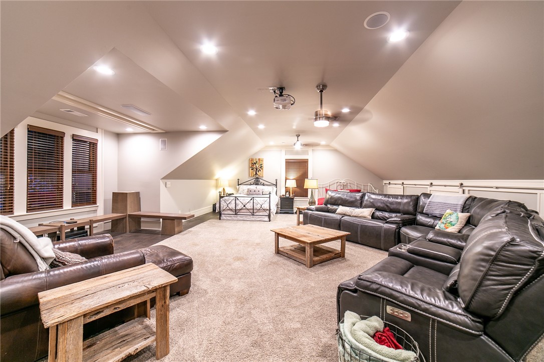 Carls Sub Siloam Spgs - Residential