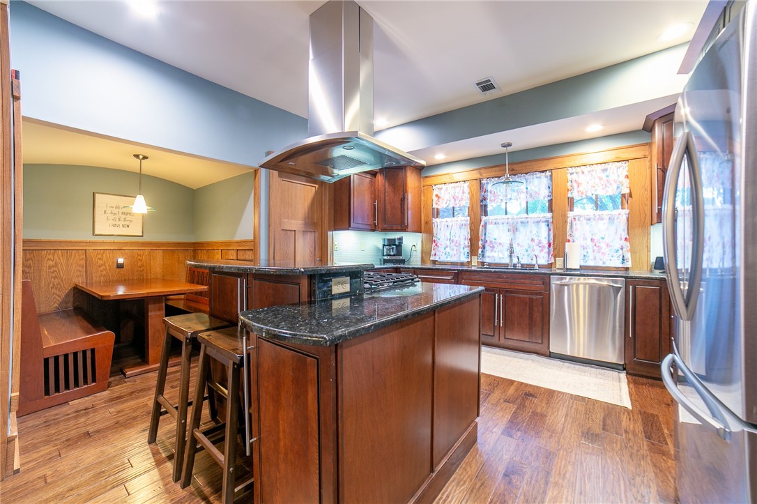 Carls Sub Siloam Spgs - Residential