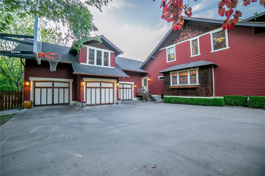 Carls Sub Siloam Spgs - Residential
