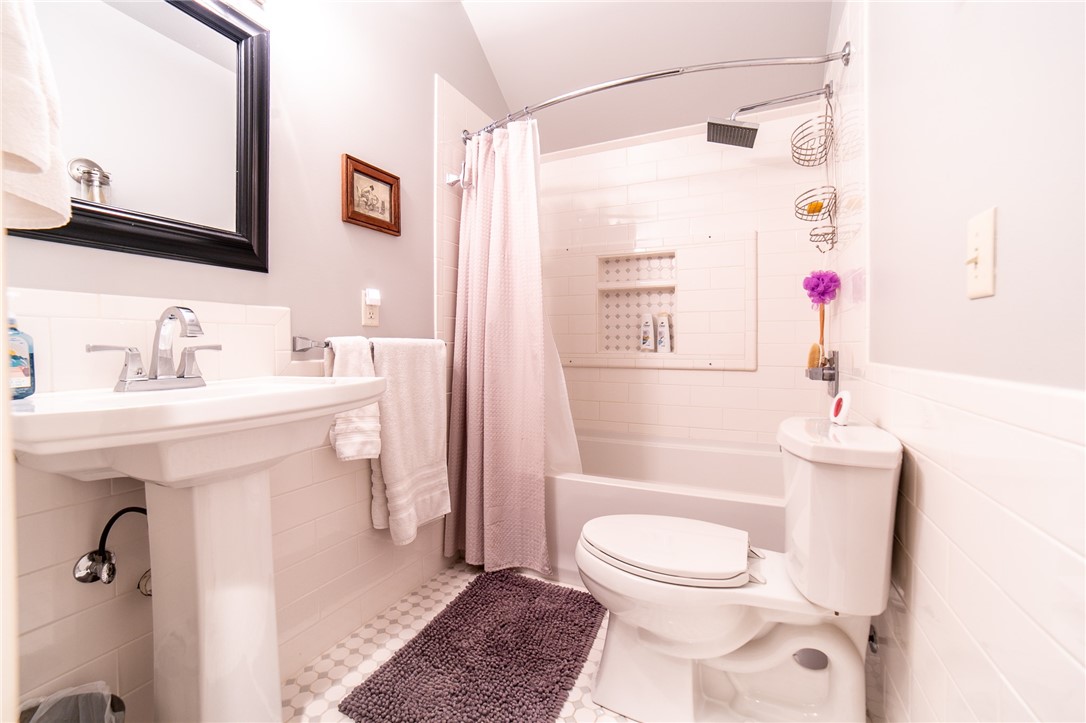 Carls Sub Siloam Spgs - Residential