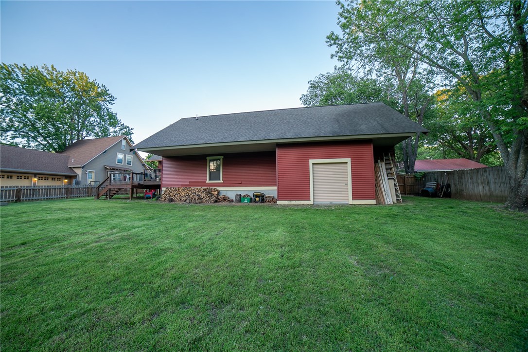 Carls Sub Siloam Spgs - Residential