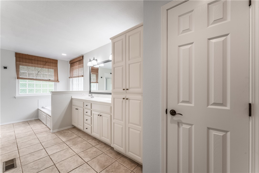 Charing Sub-Bvv - Residential Lease