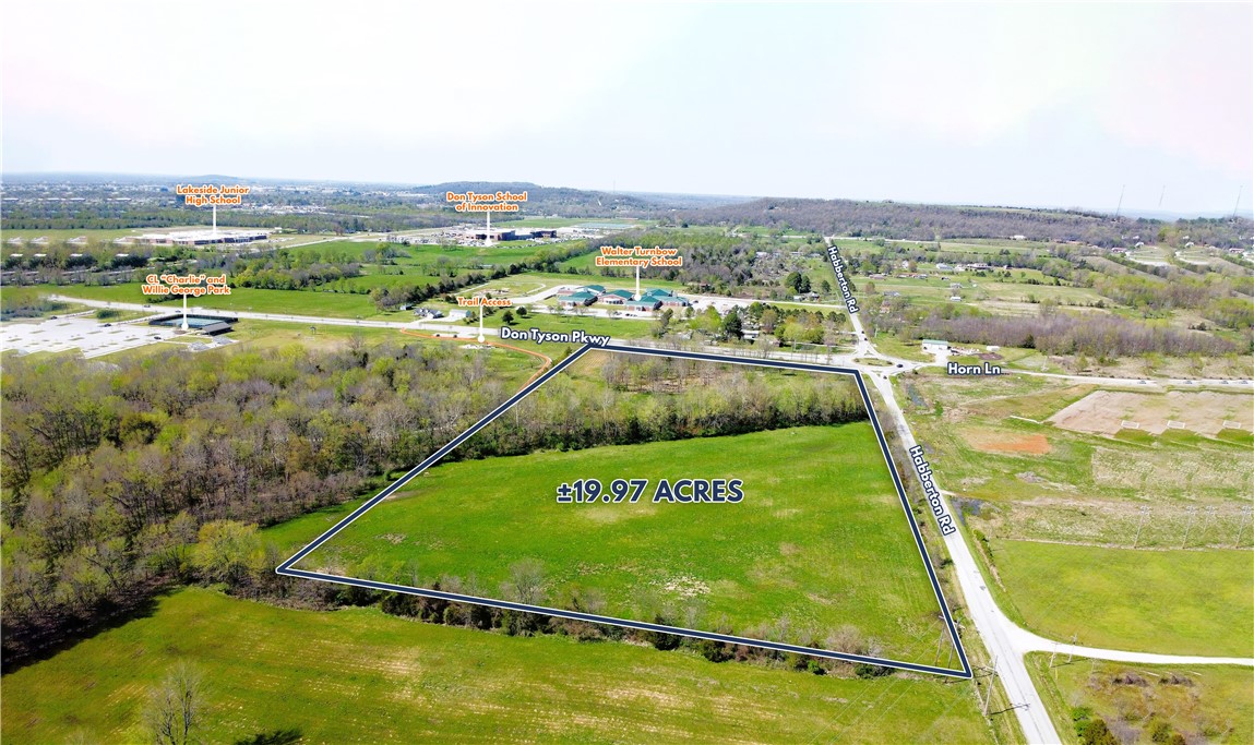 Within walking distance to Lakeside Junior High, Walter Turnbow Elementary School, Don Tyson School Innovation, and CL and Willie George Park.
Located on the main east/west corridor on
the edge of Fayetteville and Springdale.
A-1 Zoning.