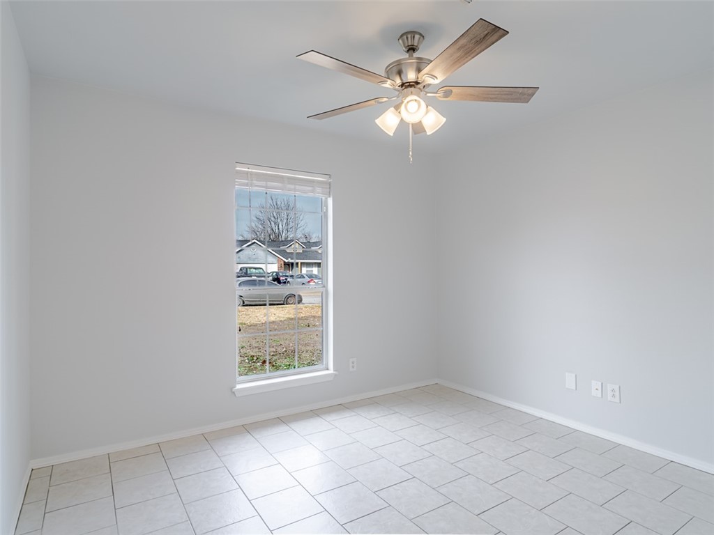 Pine Meadow Add Rogers - Residential Lease