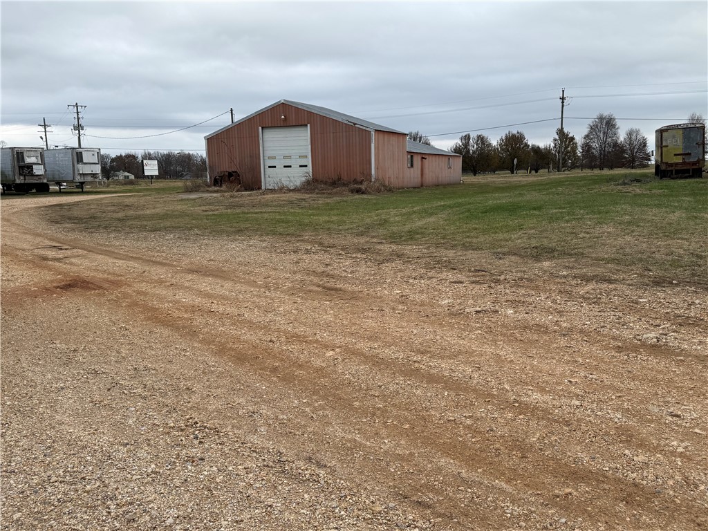 Lincoln Outlots - Land