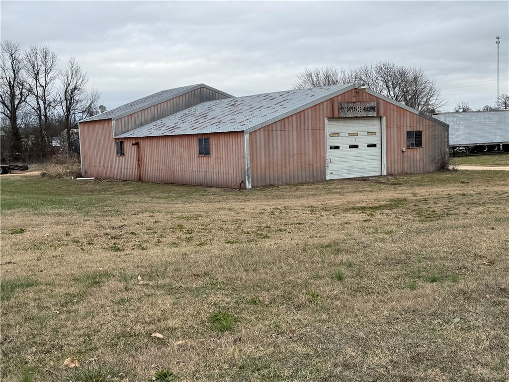 Lincoln Outlots - Land