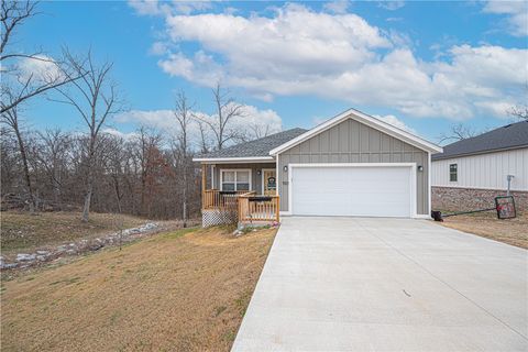 920 Snyder Springs Loop Watts OK 74964