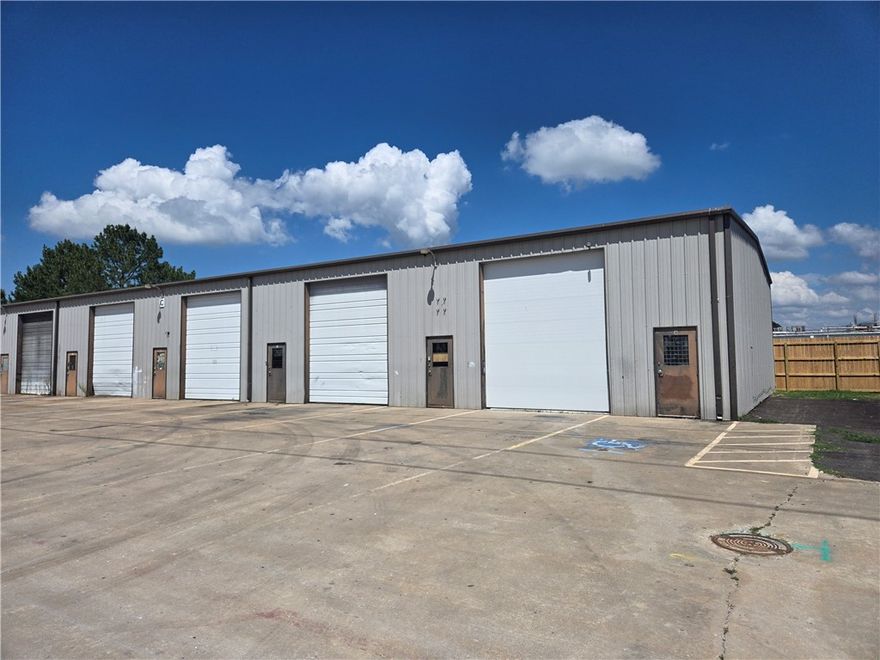 Triple-bay, climate-controlled, centrally-located commercial warehouse space near Springdale Municipal Airport available Jan 1, 2026! A fantastic opportunity to secure 3,450 square feet of expansive space to suit your business needs. Three large, 14' overhead bay doors ensure convenient access for loading and unloading into the three combined units. The space is equipped with two mini-split air conditioning units and 3 gas heaters to maintain a comfortable working environment year-round. Interior bathroom for convenience. Tenant responsible for all utilities. Establish a stable base for your business operations with this strategic industrial park location which also offers excellent connectivity to major transportation routes to support the logistical operations for your business. Whether you require storage, distribution, or manufacturing space, this warehouse provides the ideal setting for your operations. Contact us now to schedule a viewing!