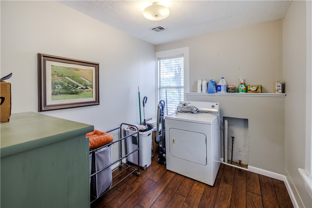 Wm C Tates Add Siloam Spgs - Residential