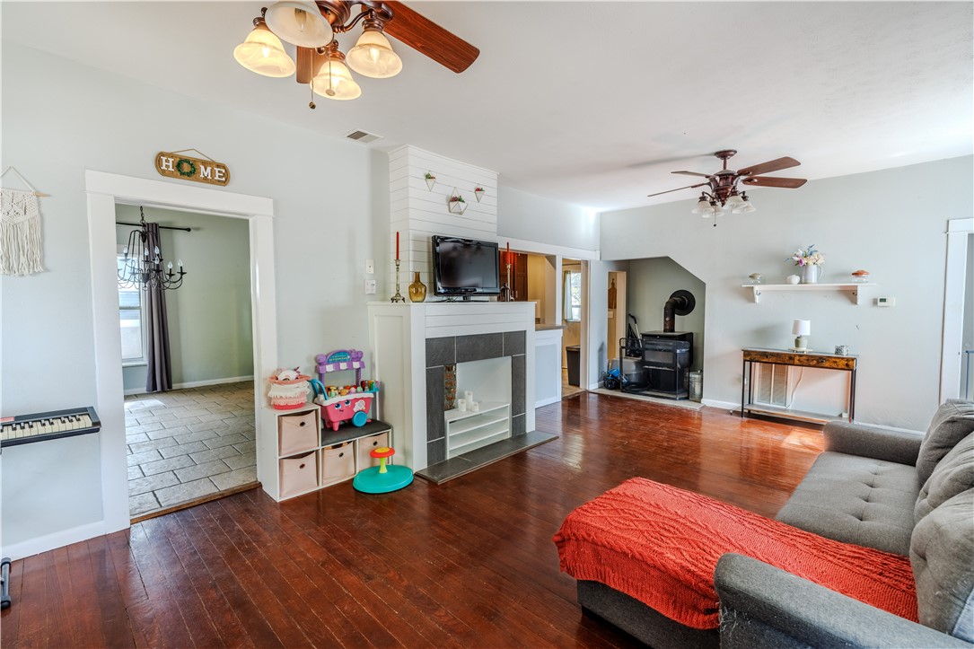 Wm C Tates Add Siloam Spgs - Residential