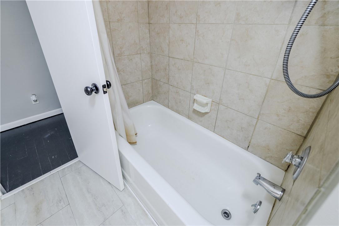 Wm C Tates Add Siloam Spgs - Residential