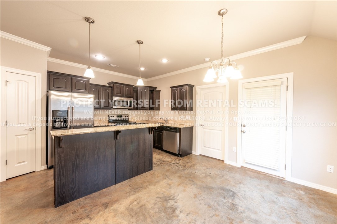 Holcomb Heights - Residential Lease
