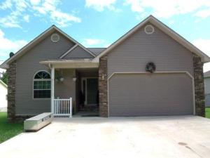 Very nice 4 or 5 bedroom 3 bath home with a large yard in a quite neighborhood. The full finished walkout basement has a family room, 2 bedrooms, and a bonus room.