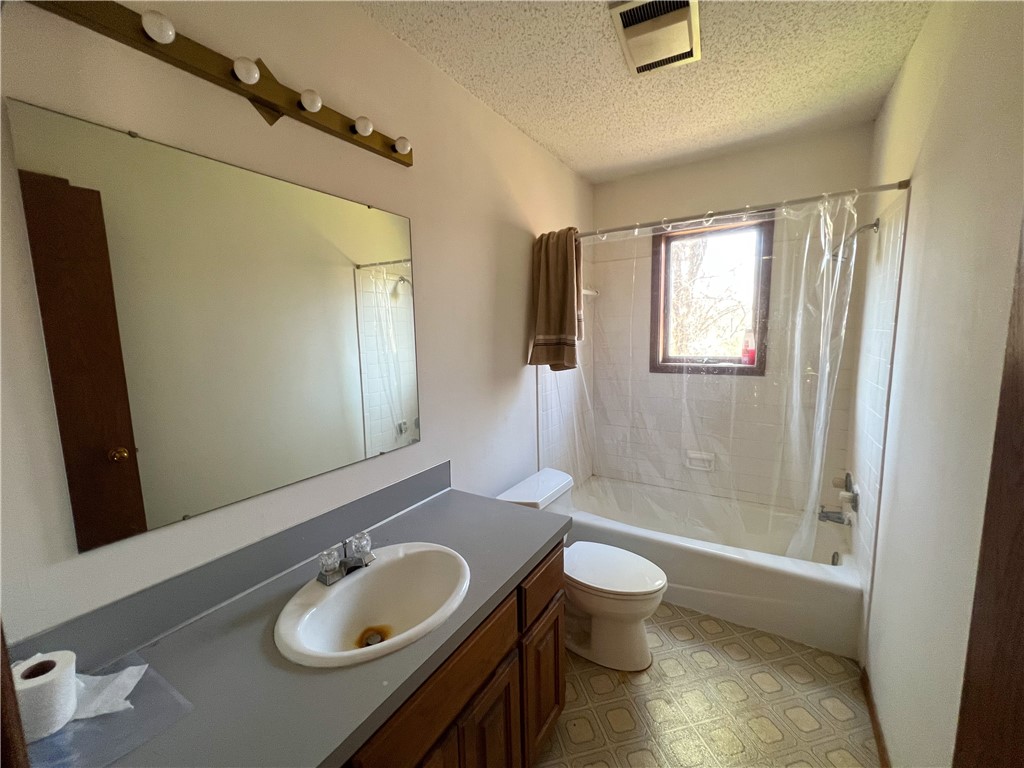 09-19-32-Rural - Land