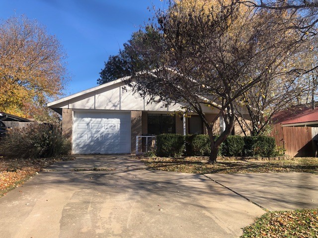 Close to shopping, restaurants and I-49 - All kitchen appliances - Fenced back yard - Pets negotiable.