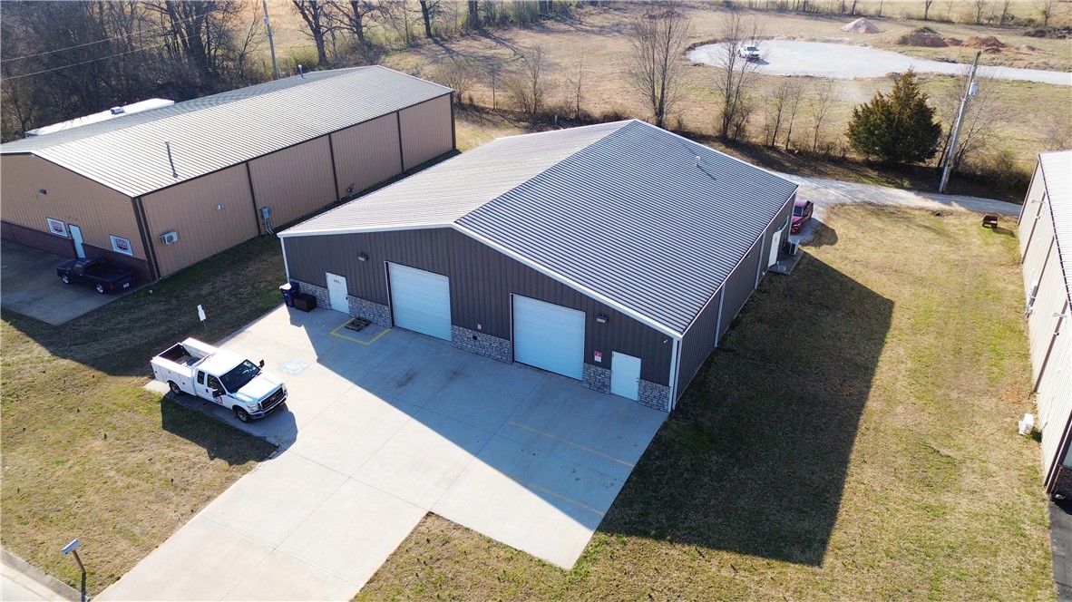 South Pointe Center Add Siloam Spgs - Commercial Lease