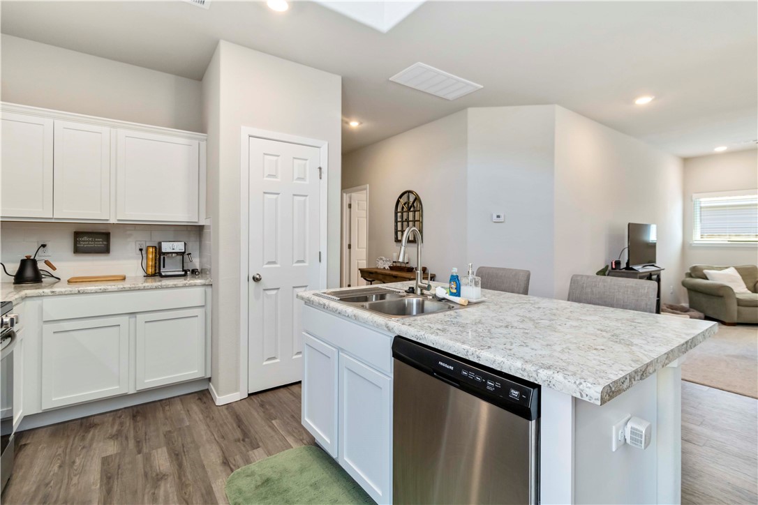 PARK MEADOWS PH IV - Residential