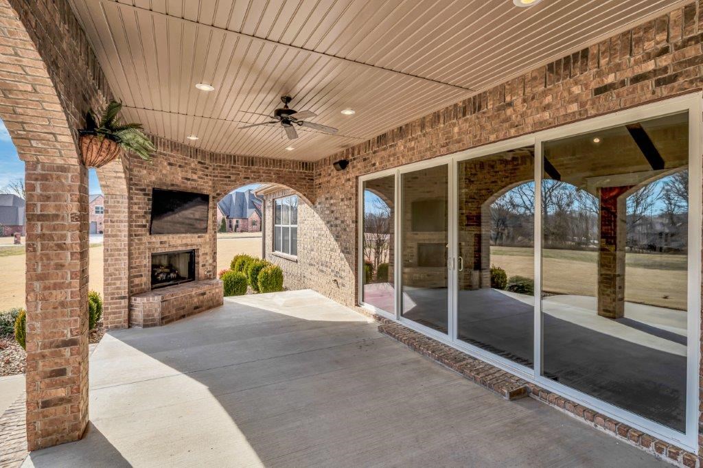 Oak Tree - Residential