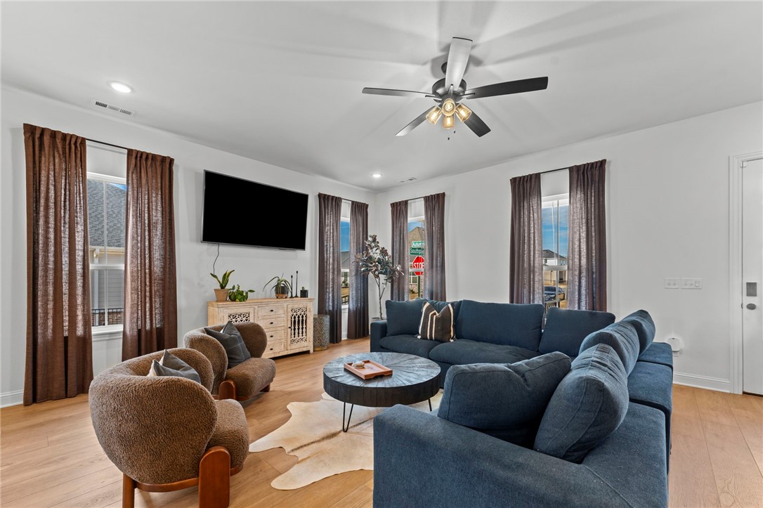 COTTAGES AT THE PARK PH II-SPRINGDALE - Residential