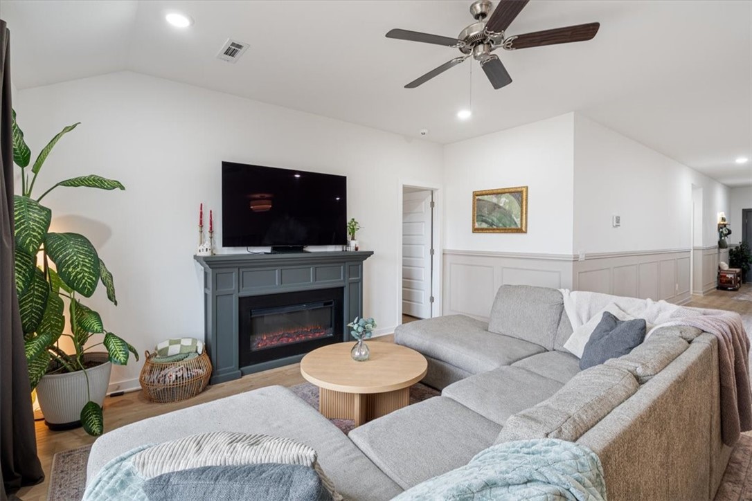 Aiden's Place - Residential