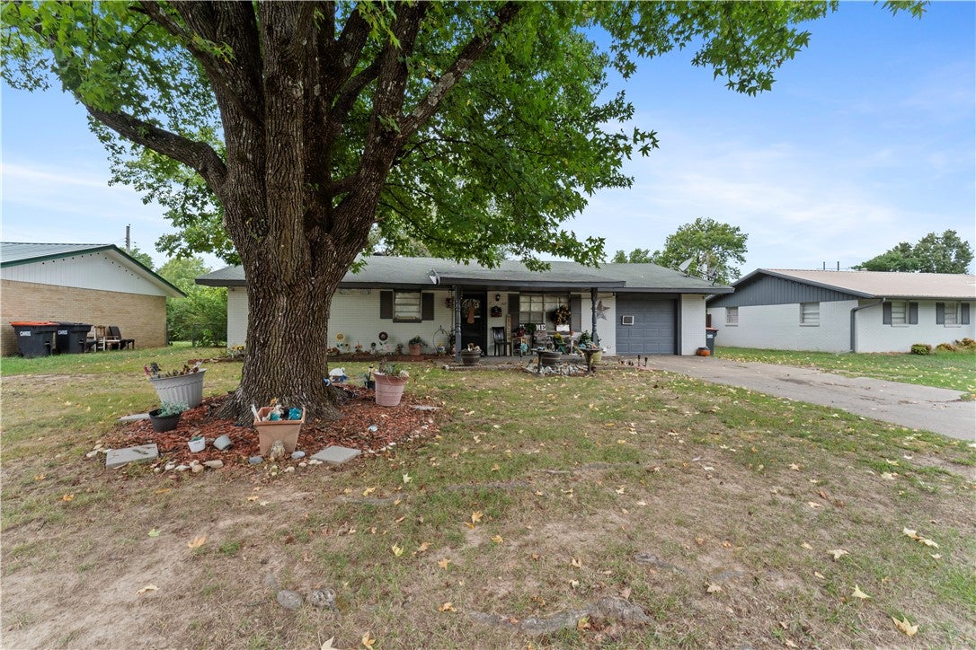 718 Morrison Place
