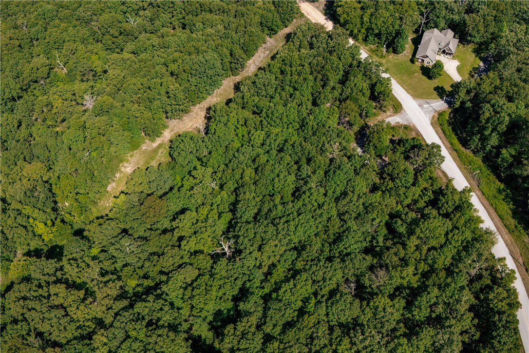Thompson Estates Bvv - Land
