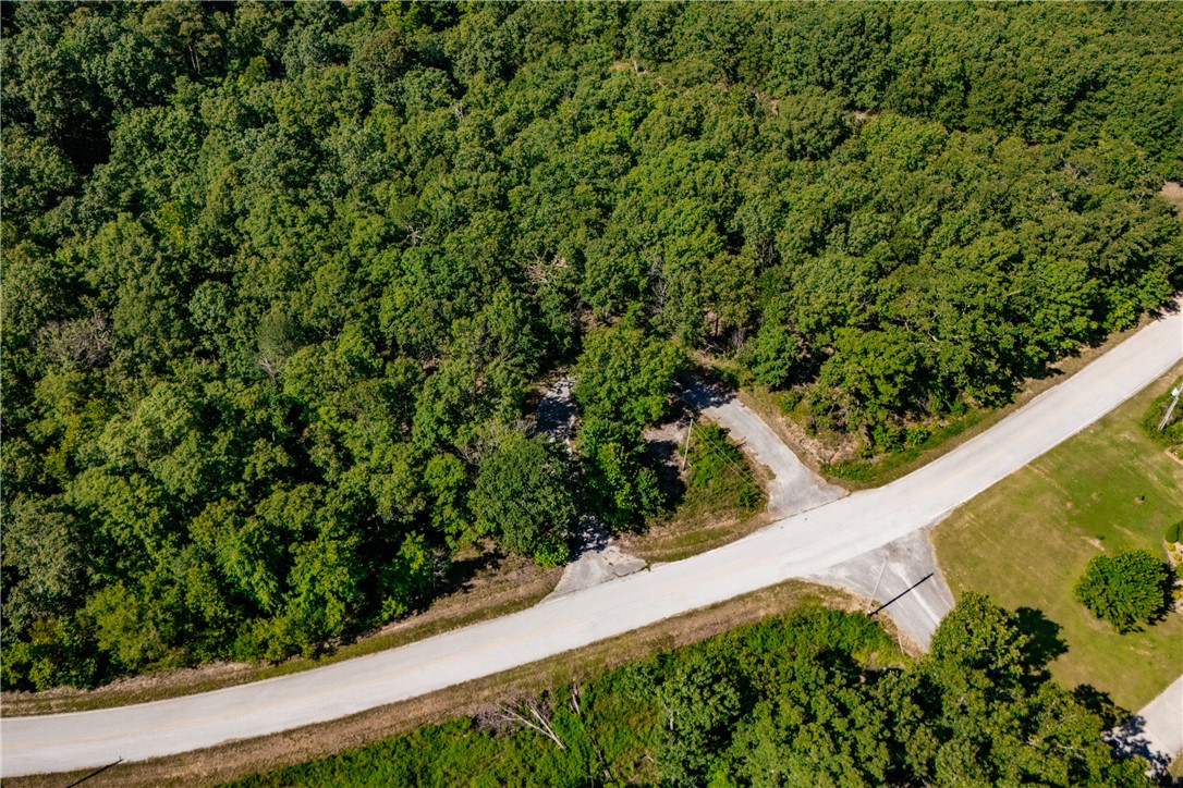Thompson Estates Bvv - Land