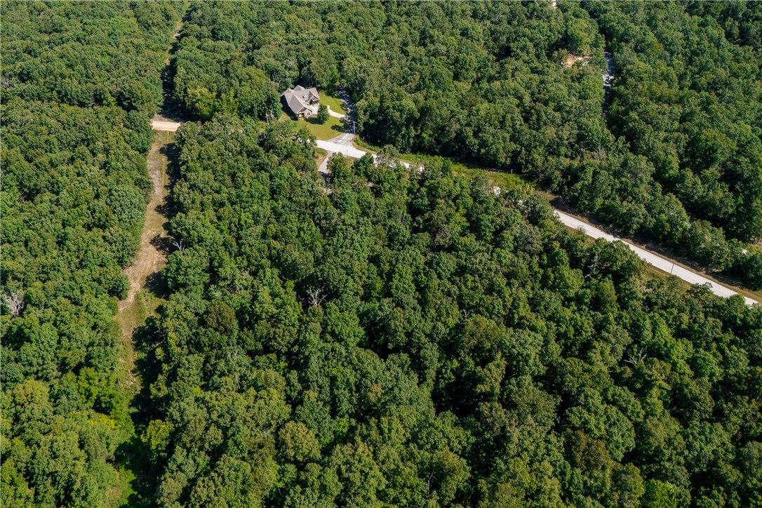 Thompson Estates Bvv - Land