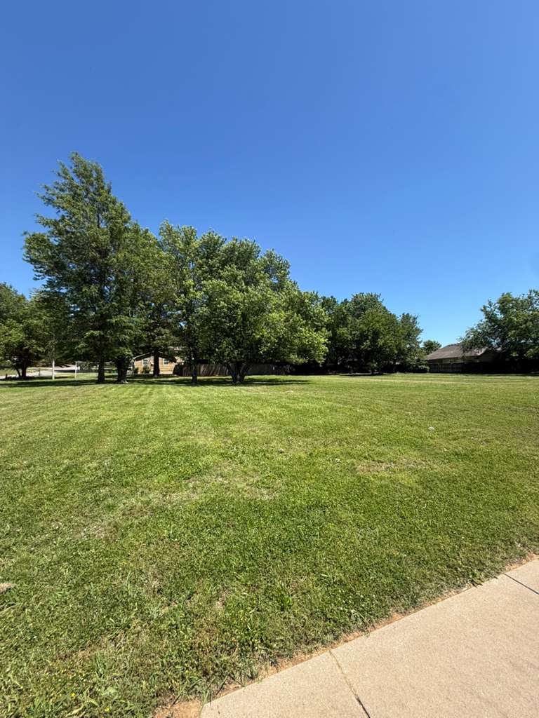 Springdale Outlots - Land