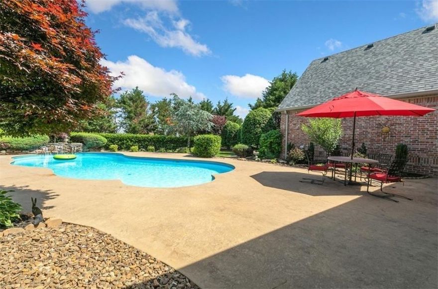 Discover your exquisite West Bentonville DREAM home! Nestled on 1.5 park-like landscaped acres, this stunning home boasts an open floor plan, luxury vinyl flooring, formal dining, NEW whole house generator & Lutron light switches throughout, & library with a beautiful wood ceiling. Kitchen is ready for entertaining with a large granite bar, eat-in kitchen, stainless appliances, ample cabinetry, & convenient built-in desk. Retreat to the primary suite, where a huge spa-like bathroom awaits, providing the ultimate in relaxation. Additional bedrooms are on the main level, while the second level features a bonus/media room with full bath. Outside you’ll find a true oasis complete with an in-ground heated saltwater pool, perfect for year-round enjoyment, featuring a NEW pool heater & pool lighting. Gather around an outdoor fireplace on cool evenings or lounge on the patio. Nice 2017 EZ-GO RXV Golf Cart may convey with acceptable offer. Don't miss your chance to experience the upscale living in this remarkable property.