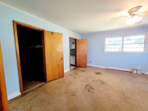 Howell's (Danville) - Residential
