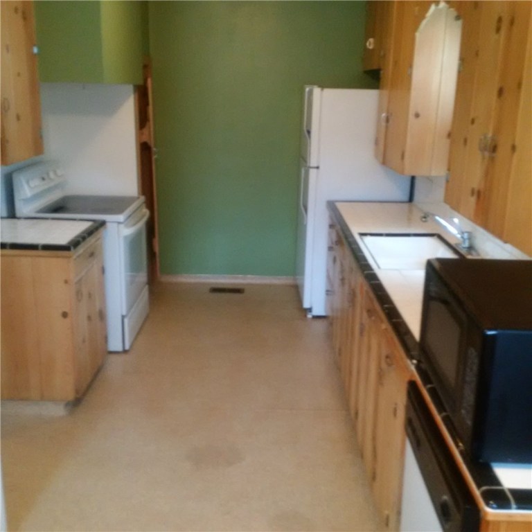 City Park Addaltrents Rev - Residential Lease
