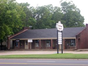 There are 4 separate buildings- #1:902 W. Main, #2:904 & 906 W. Main, #3: 908 & 910 W. Main, & #4: 911 W. B.Showings must be scheduled 24-hours in advance. Seller, James R. Ford is a licensed Realtor.