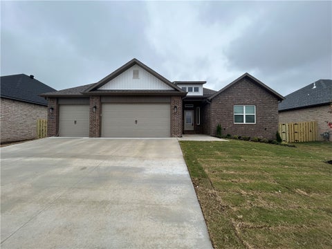 Photo of 2400 Salmon Street, Pea Ridge, AR 72751 (MLS # 1359972)