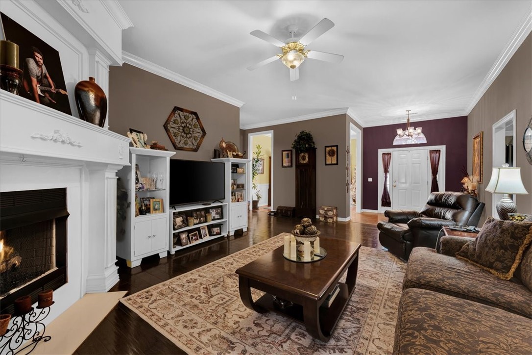 Southwind Terrace Ph Iv - Residential