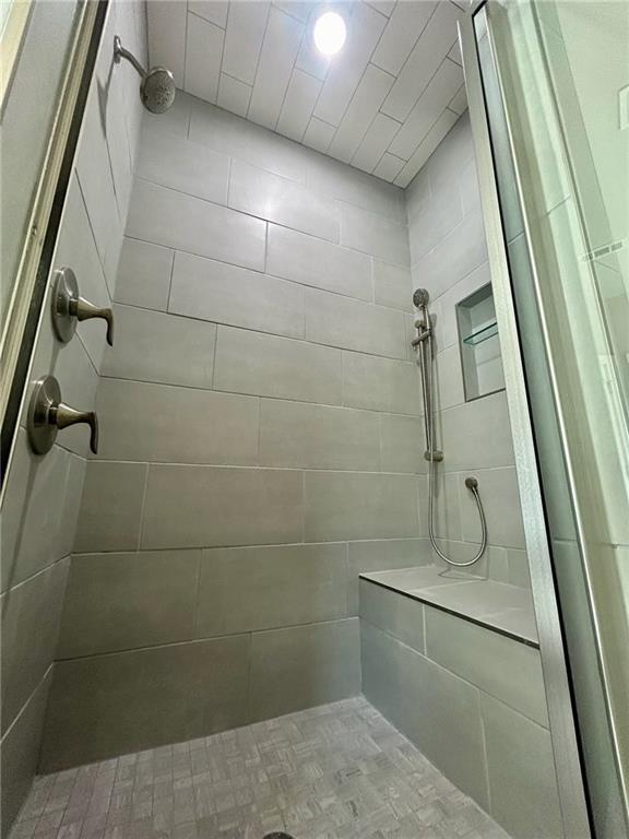 Rustic Flats Sub Gentry - Residential Lease