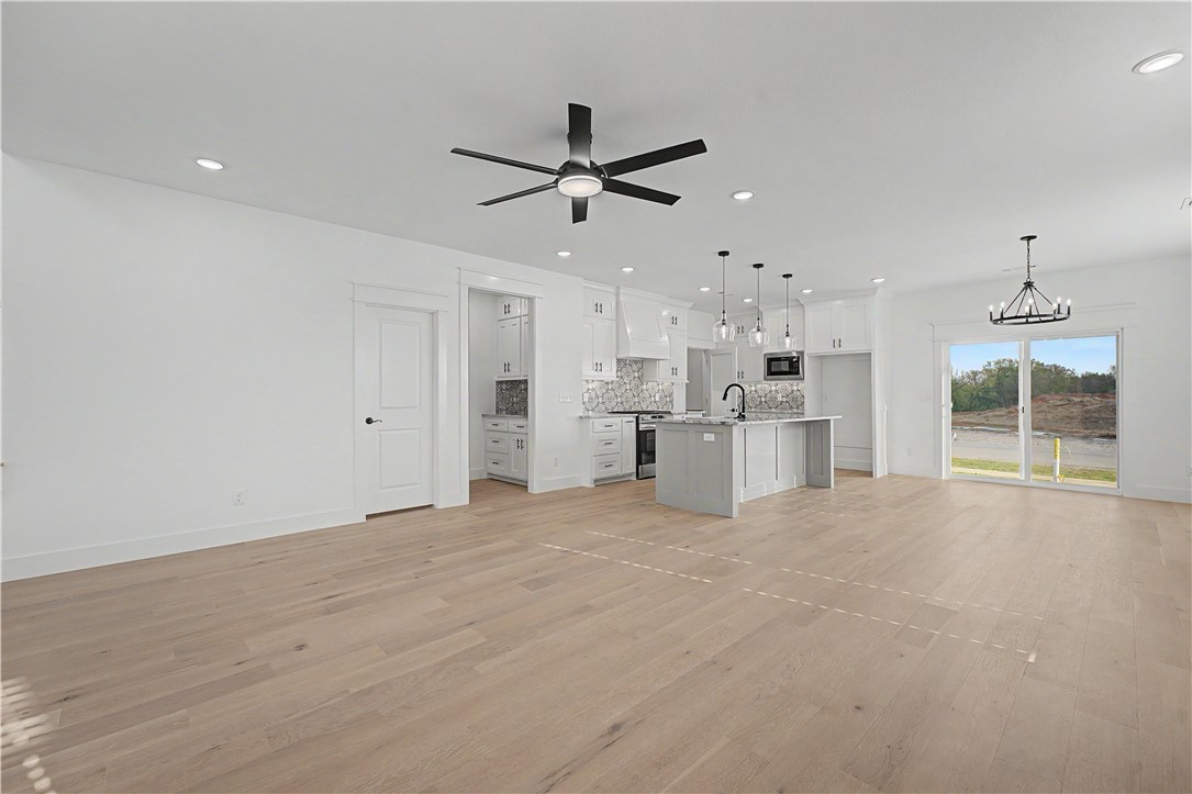 Walnut Grove Sub Ph Iii Bentonville - Residential