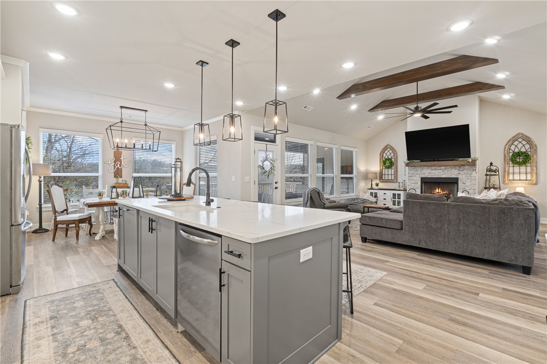 Sugar Creek Residence Cmnty Ph I - Residential