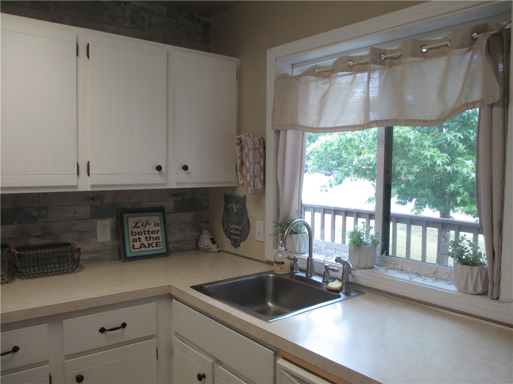 Unit 104 Holiday Island - Residential