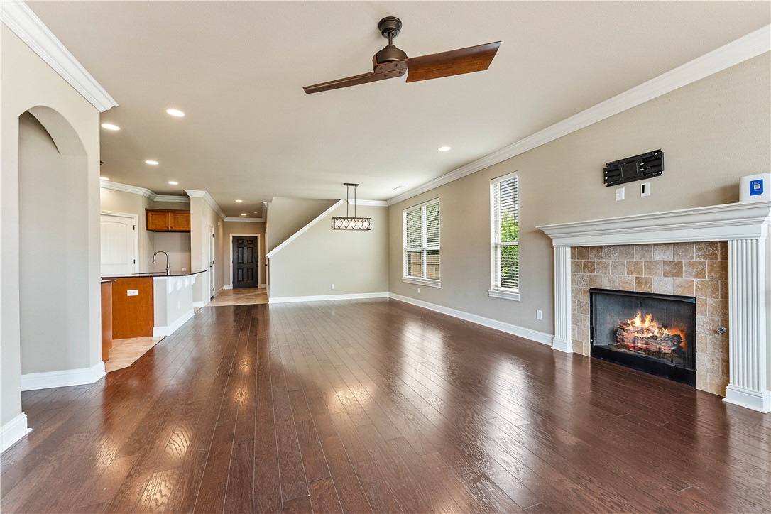 Hamptons, The Cave Spgs - Residential